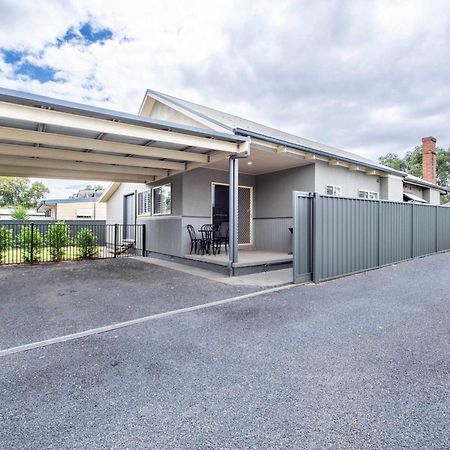 South Dubbo Hideaway - Pet Friendly Villa Eksteriør billede